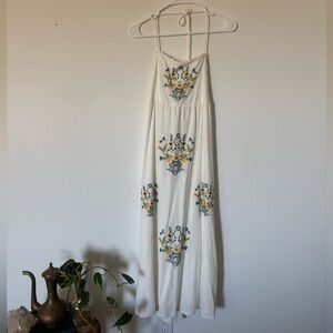 BEAUTIFUL Women's White Floral Embroidered Maxi Dress - Never Worn